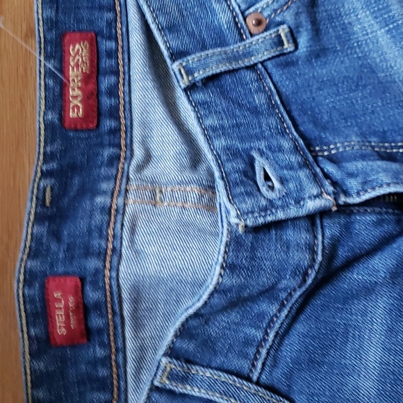Express Stella bootleg medium wash size 8R Jeans - Picture 2 of 11